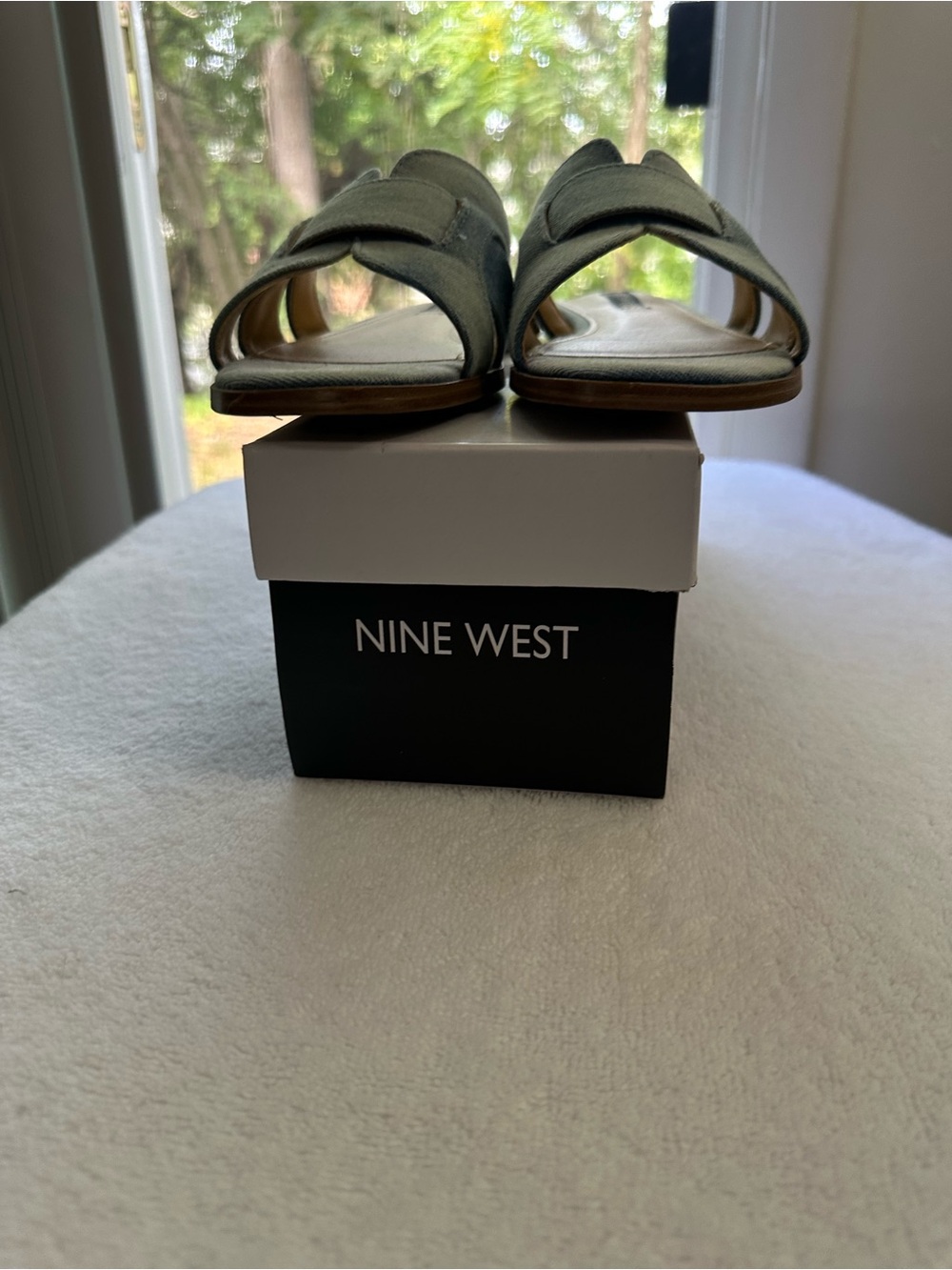 Nine West Light Blue Denim Interlocking Strap Slide Sandals Size 8 - Picture 7 of 7